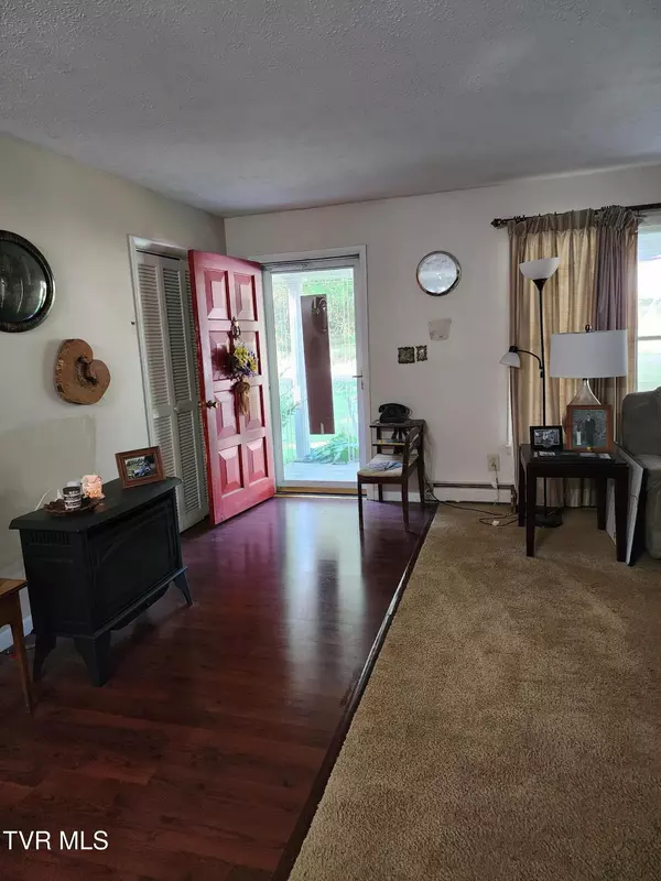 Norton, VA 24273,6219 Laurel Grove RD