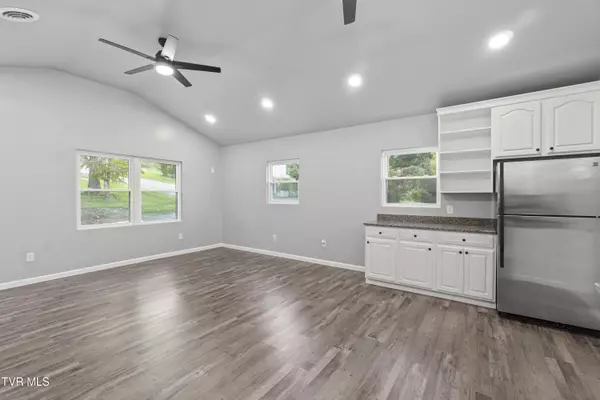 Greeneville, TN 37743,255 Birdwell CIR