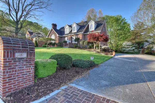 Johnson City, TN 37604,2 Wayland CT