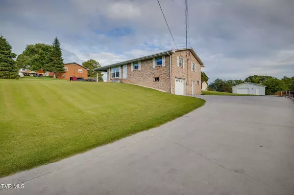 Church Hill, TN 37642,440 Devault ST
