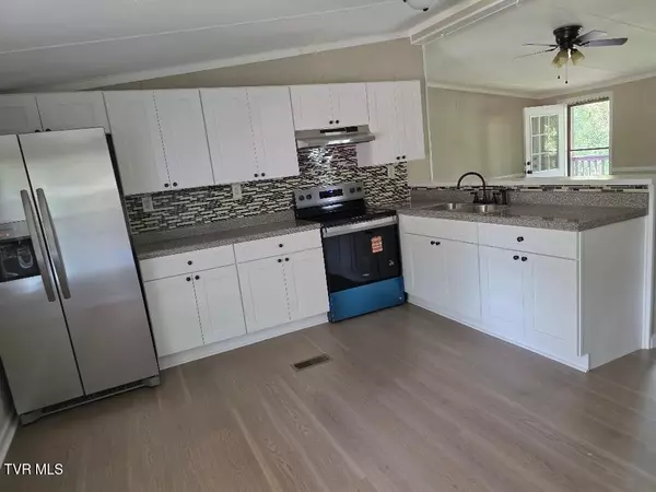 Church Hill, TN 37642,102 Clicktown RD