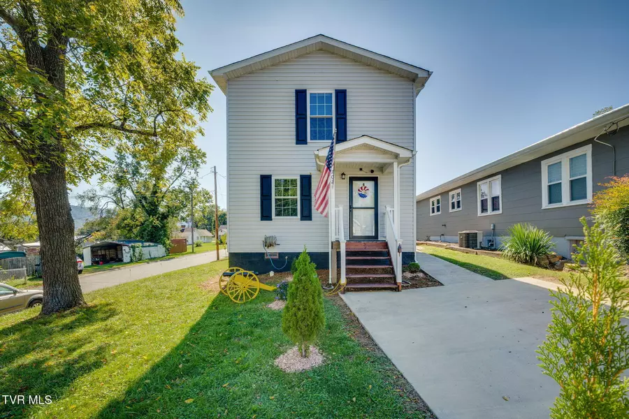 702 Riverside AVE, Kingsport, TN 37660