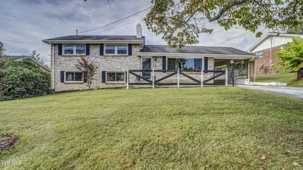 305 Sunnybrook DR, Bristol, TN 37620
