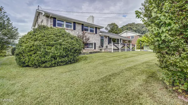Bristol, TN 37620,305 Sunnybrook DR