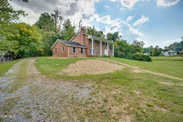 Elizabethton, TN 37643,2531 Bob Little RD