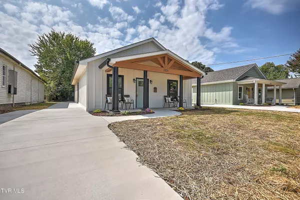 Kingsport, TN 37664,2221 Ashwood AVE