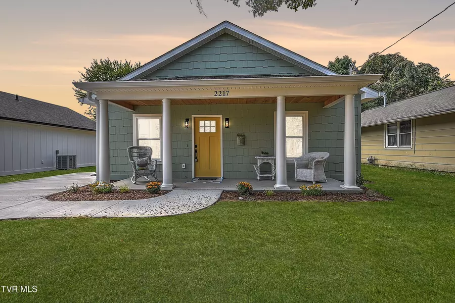 2217 Ashwood AVE, Kingsport, TN 37664
