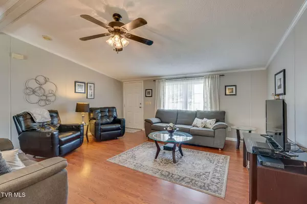 Bristol, TN 37620,329 Juniper CIR