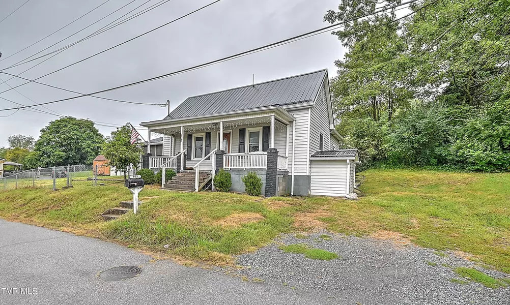 905 Barker Street ST, Bristol, TN 37620