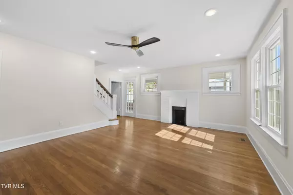 Bristol, TN 37620,1224 7th AVE