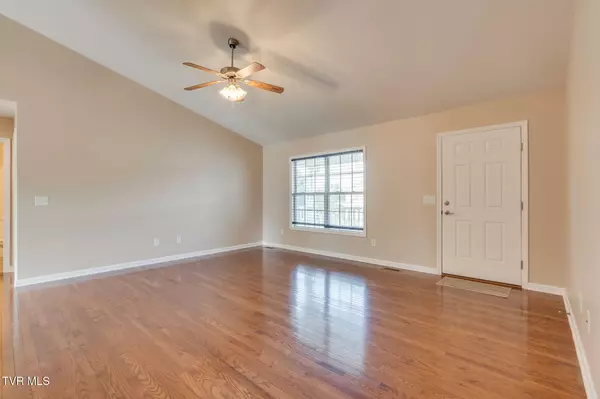 Gray, TN 37615,180 Walker ST