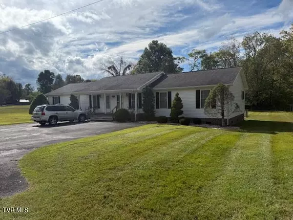 165 Smith AVE, Erwin, TN 37650