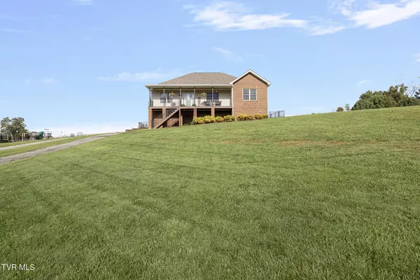 Jonesborough, TN 37659,183 Jay Armentrout RD