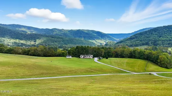 Big Stone Gap, VA 24219,1914 Tate Springs RD