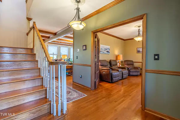 Abingdon, VA 24211,19422 Stirrup DR