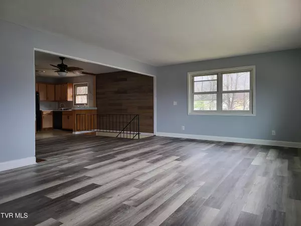 Weber City, VA 24290,383 Tulip Poplar ST