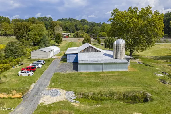 Bluff City, TN 37618,2158 Vance Tank RD