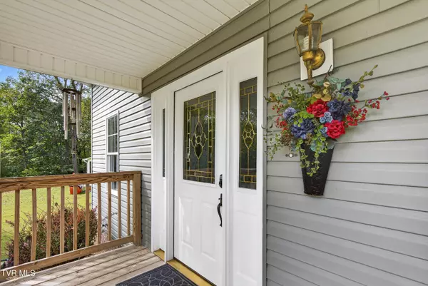 Abingdon, VA 24211,26127 Cornelius DR