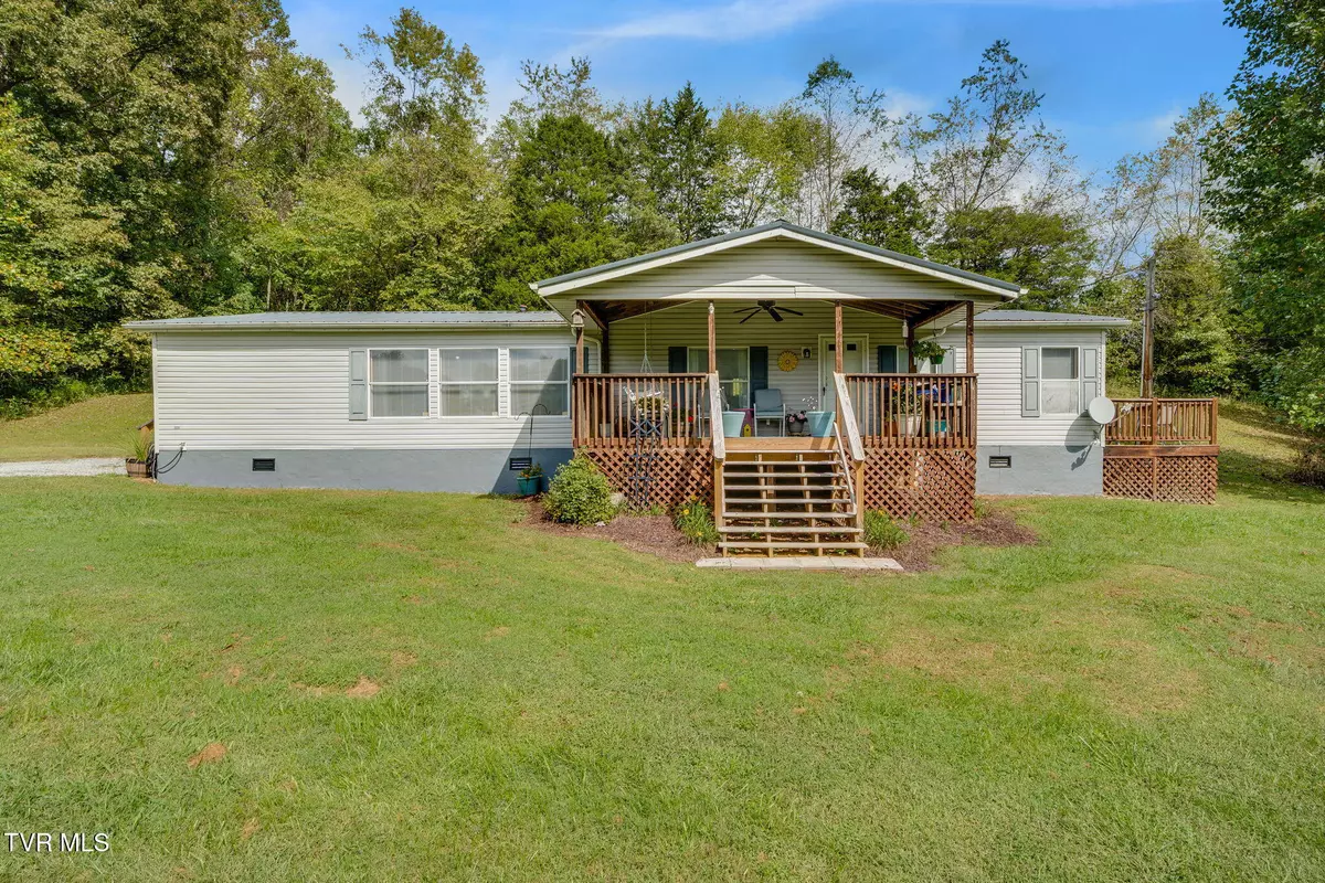 Elizabethton, TN 37643,114 Little Rocky DR