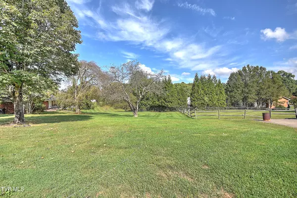 Piney Flats, TN 37686,464 Jonesboro RD