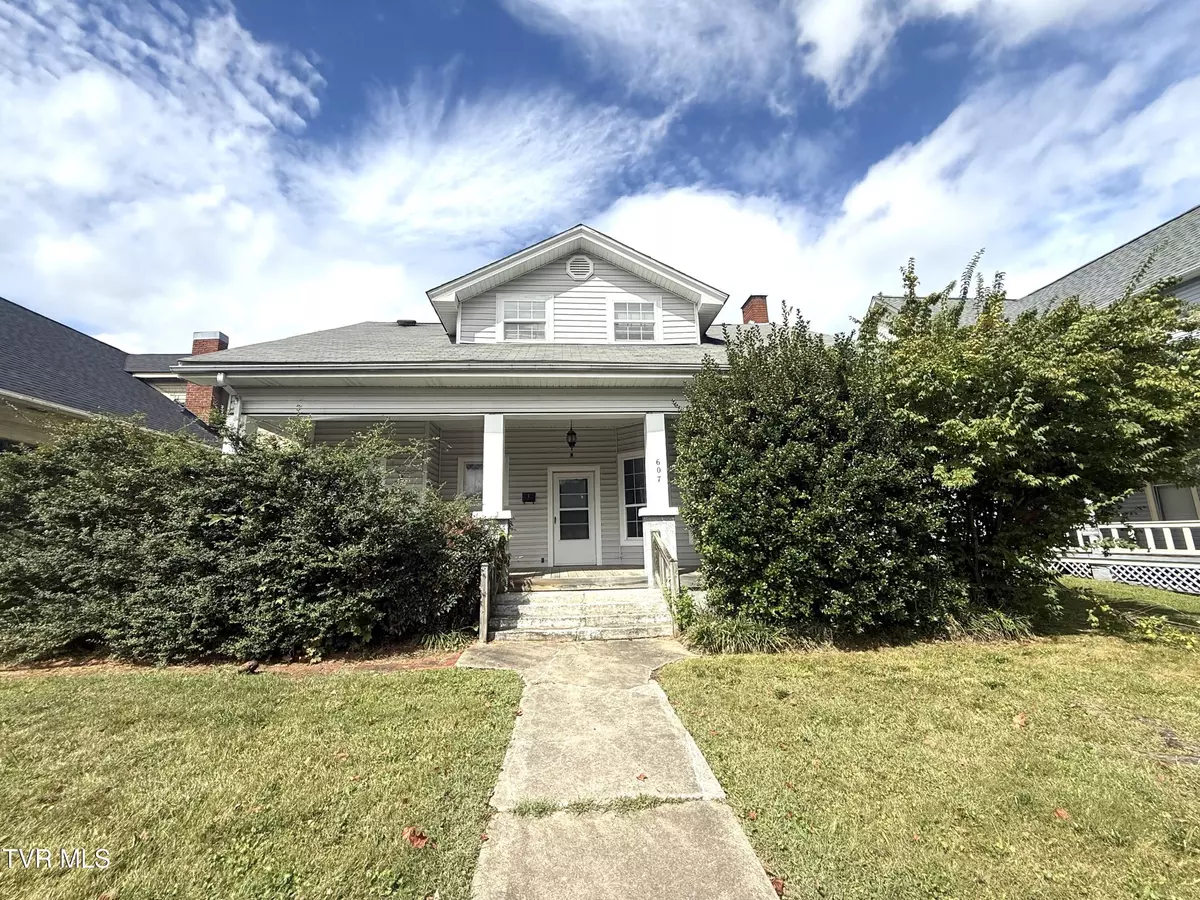 Johnson City, TN 37601,607 Watauga AVE