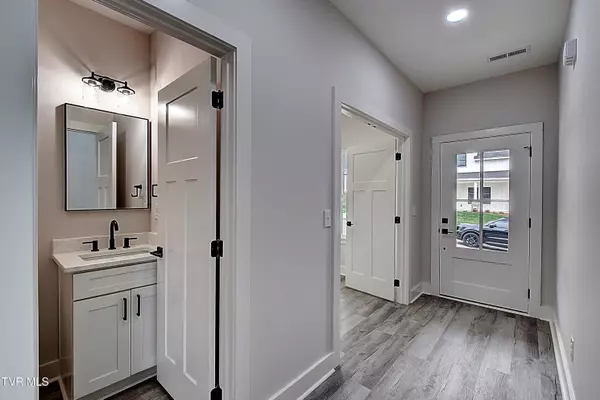 Jonesborough, TN 37659,73 Slonaker CIR