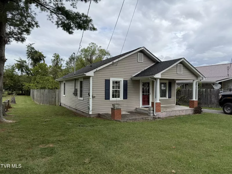 136 Ruby AVE, Elizabethton, TN 37643