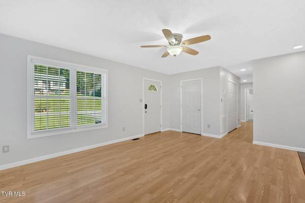 Bluff City, TN 37618,426 Neal DR