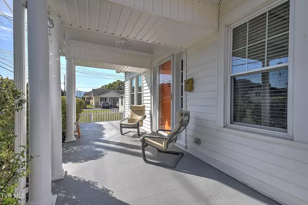 Elizabethton, TN 37643,705 Main ST