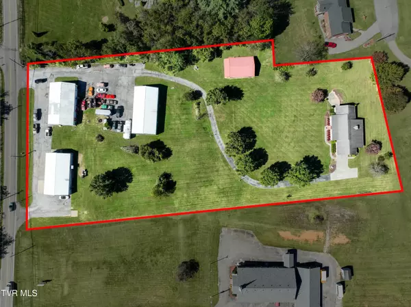 2114 Bloomingdale RD, Kingsport, TN 37660