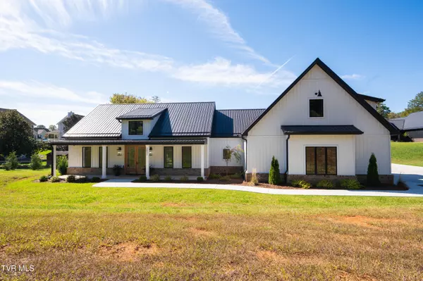 Kingsport, TN 37664,3832 Lake Valley RD