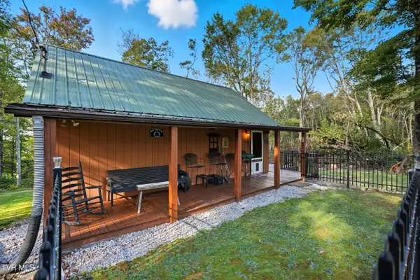 Big Stone Gap, VA 24219,4654 Sentry RD