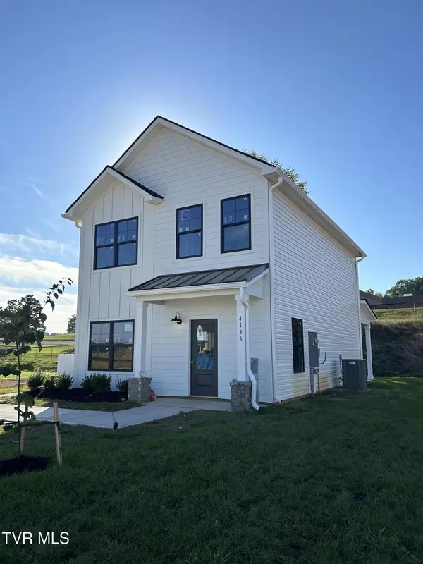 4196 Gambrel Oaks ST, Blountville, TN 37617