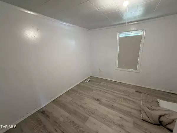 Johnson City, TN 37601,119 Hillside DR