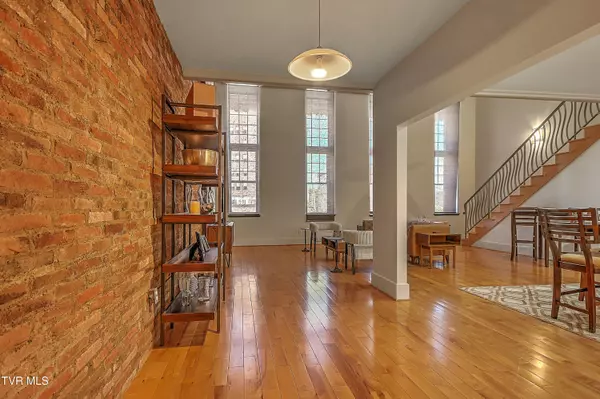 Bristol, VA 24201,509 State Street ST #3