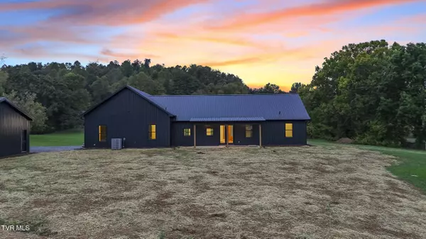 Johnson City, TN 37615,260 Shannon View RD