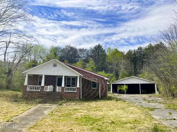 Dandridge, TN 37725,2534 Muddy Hollow