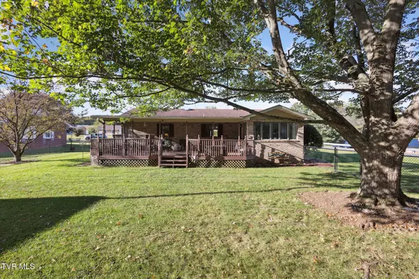 Abingdon, VA 24210,876 Edgemont North ST