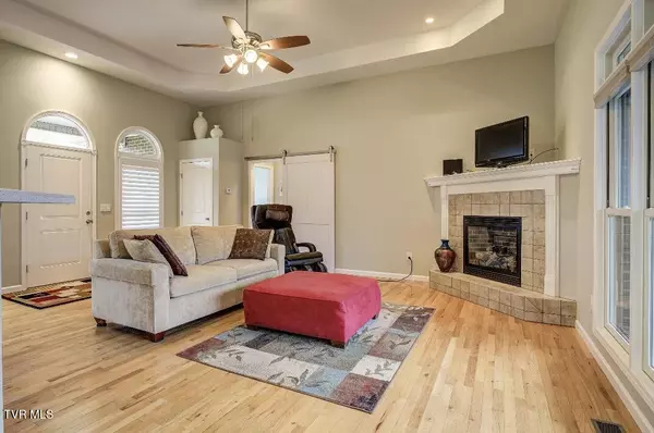 Erwin, TN 37650,1323 Love Station RD