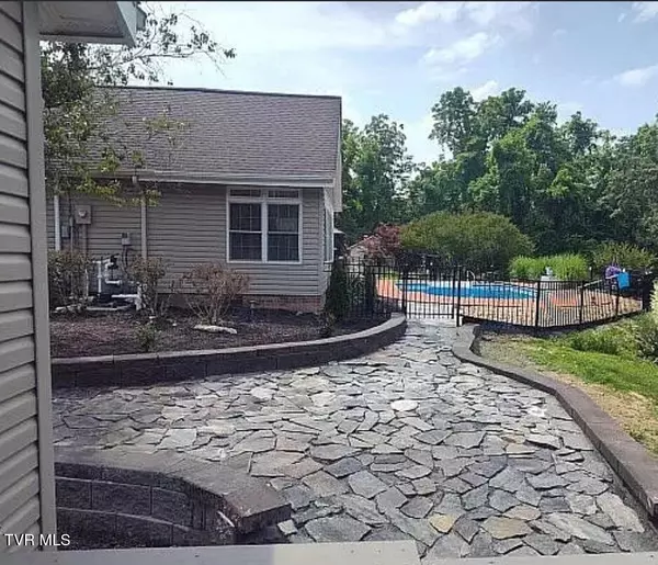 Johnson City, TN 37601,536 Jim Elliot RD