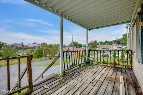 Bristol, VA 24201,128 South ST