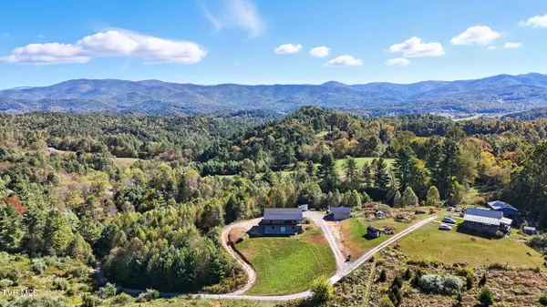 1099 Deer Run RD, Mountain City, TN 37683