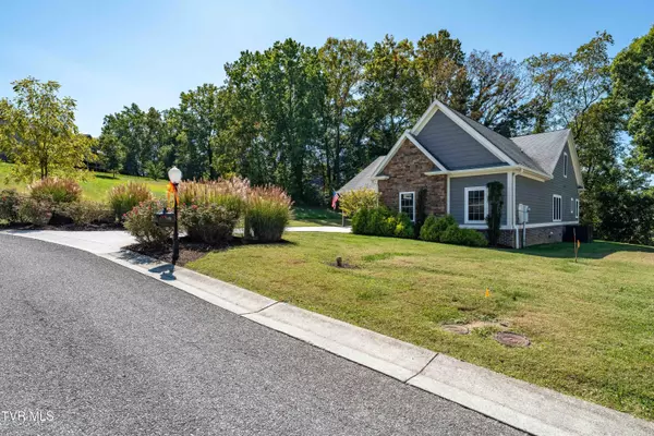 Bristol, TN 37620,195 Creek Side CT