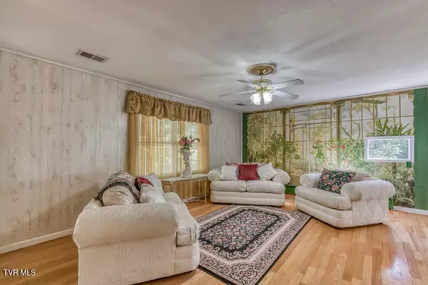 Greeneville, TN 37743,101 Hickory CIR