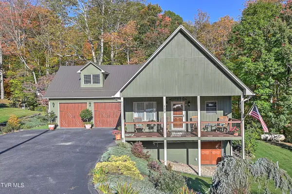 122 Orchard Meadows  Lane, Roan Mountain, TN 37687
