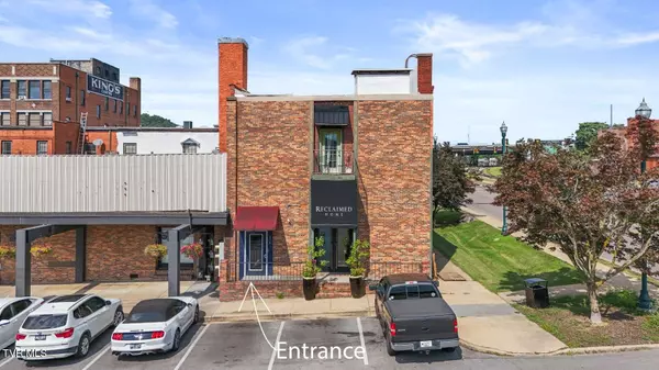 Johnson City, TN 37601,414 Roan ST #202