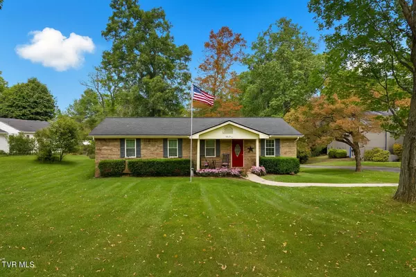 1411 Erwin HWY, Greeneville, TN 37745