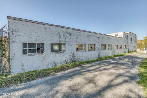 Marion, VA 24354,556 Main ST