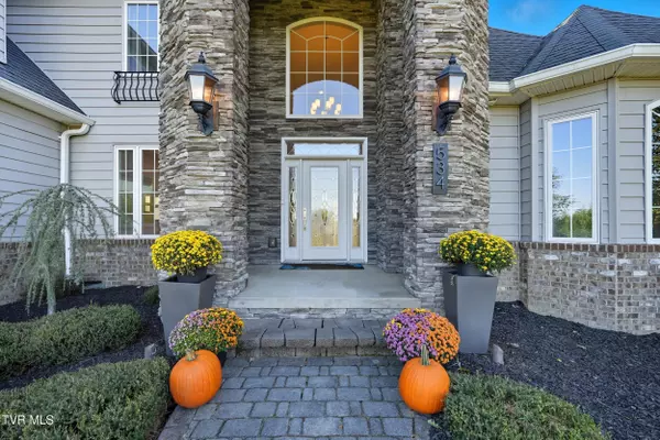 Gray, TN 37615,534 Buckingham RD