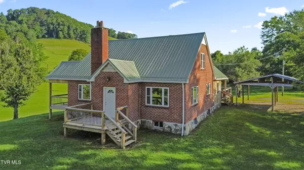 Abingdon, VA 24210,10114 Hayters Gap RD